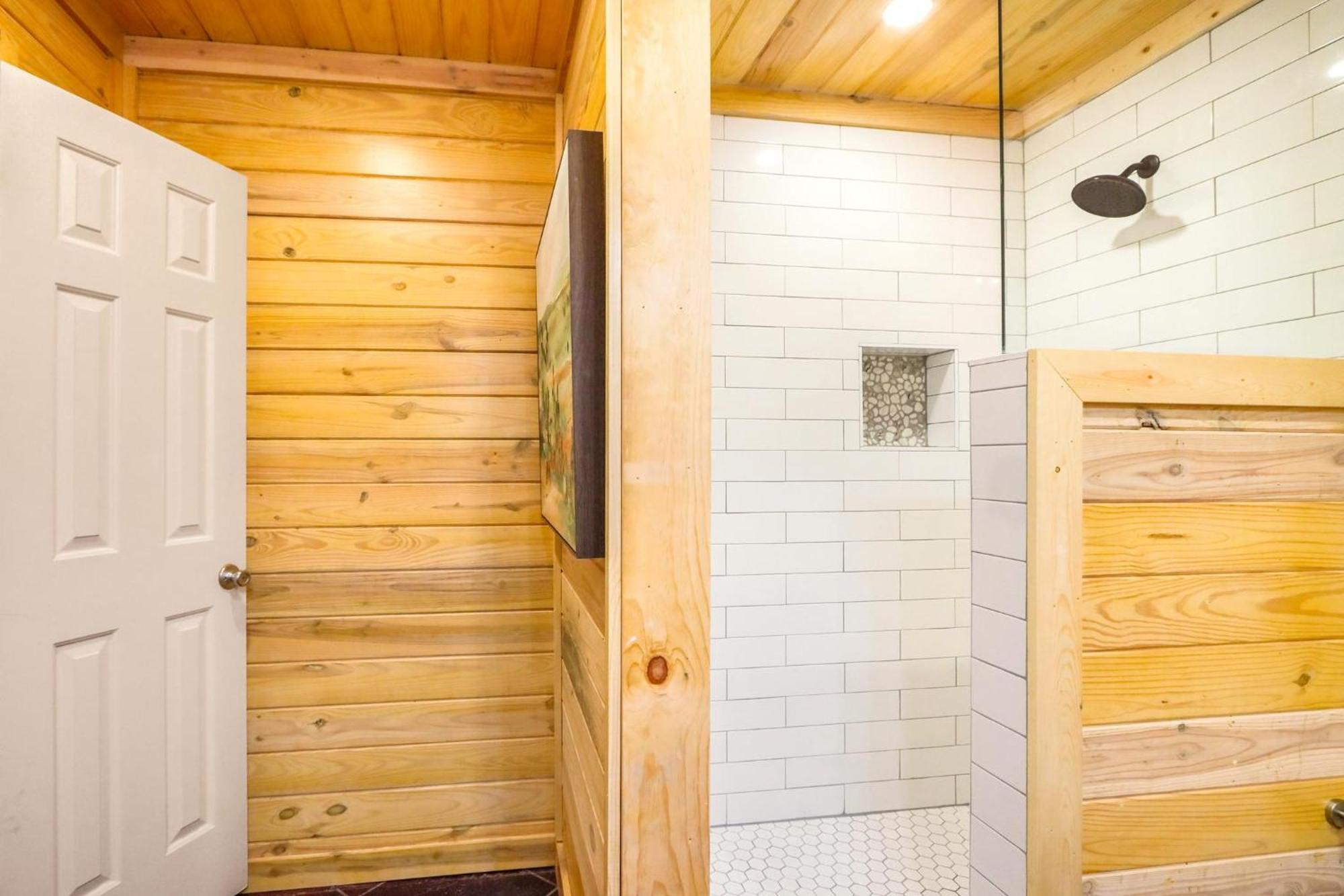 Wimberley Log Cabins Resort And Suites- The Oak Lodge Εξωτερικό φωτογραφία